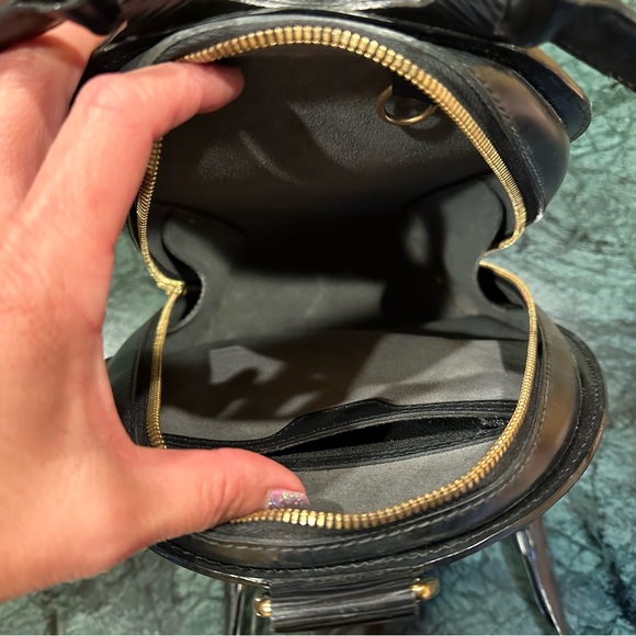 LOUIS VUITTON Mabillon Backpack Bag Epi Leather Black - Picture 7 of 13